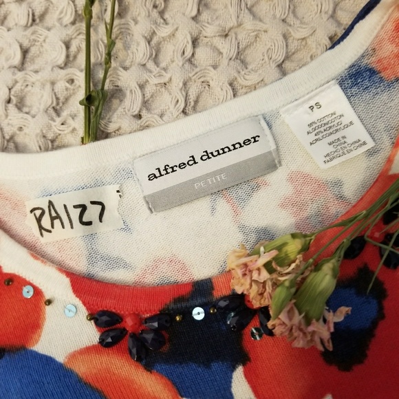 🌻🌺🌻ALFRED DUNNER SPRING SWEATER!! - Picture 3 of 5